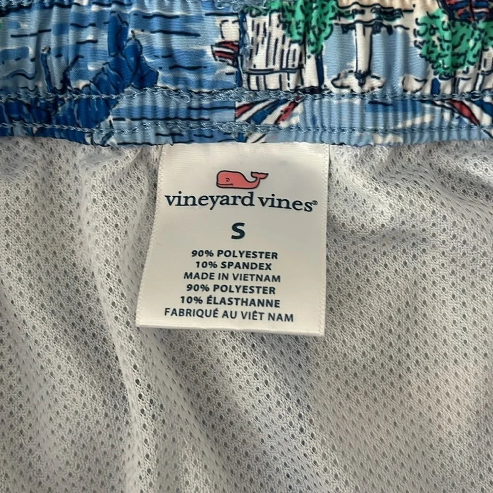 Vineyard Vines Coastal Scene Shorts - Blue and Multicolor